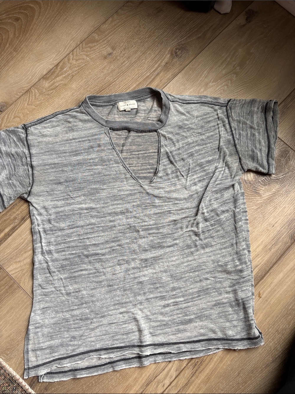 Lucky Brand Gray Heather Short-Sleeve Notch Tee